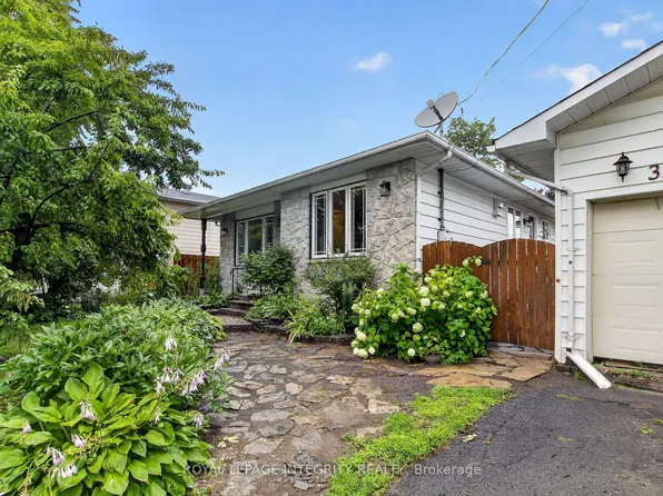 333 Charron St, Clarence Rockland, ON K4K 1B2