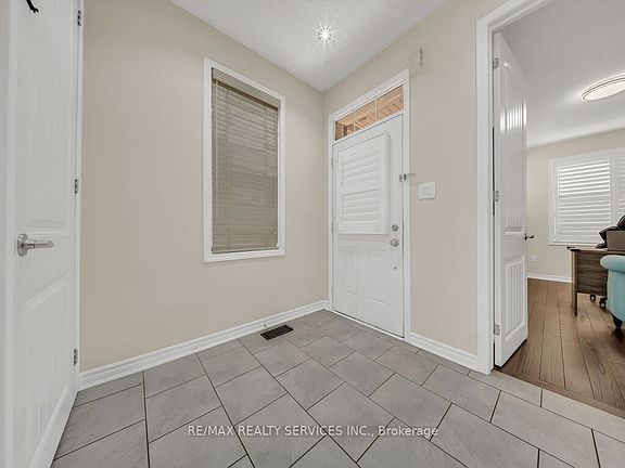 4th image of 17 Leadenhall Rd