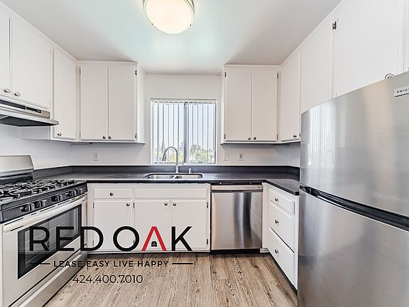 2nd image of 8614 Woodley Ave APT 315