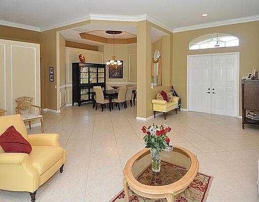 2nd image of 910 Stillwater Ct