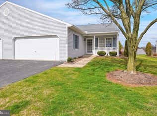 4040 Woodspring Ln #4040, York, PA 17402