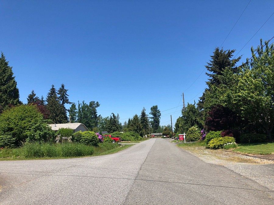1st image of 15006 18th Dr NE