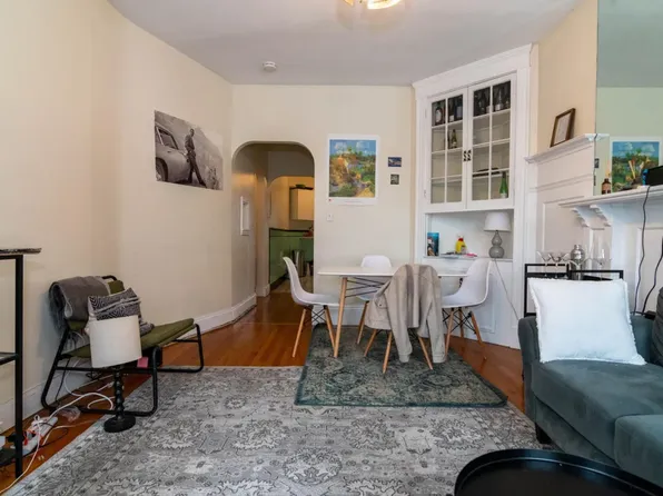 9 James St #3, Brookline, MA 02446