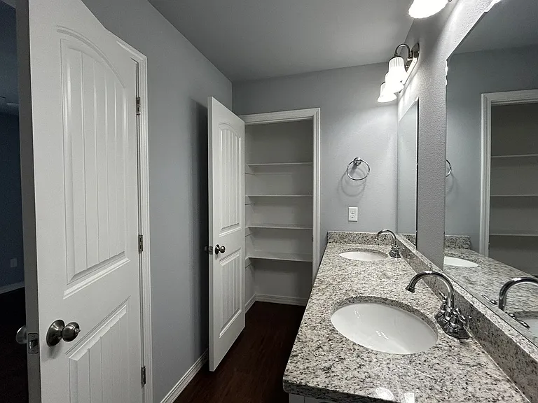 624 N 6th St #2 — Photo 19