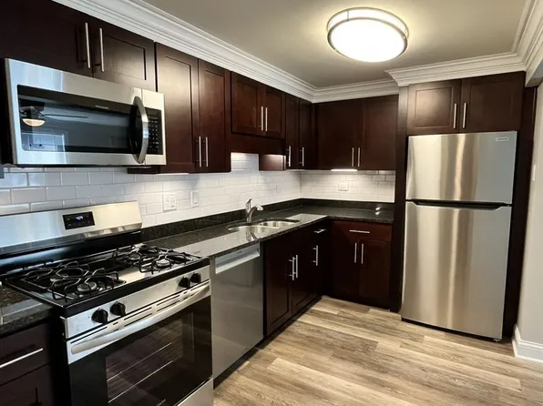 2300 Burlington, 2300 Burlington Ave Unit G, Downers Grove, IL 60515