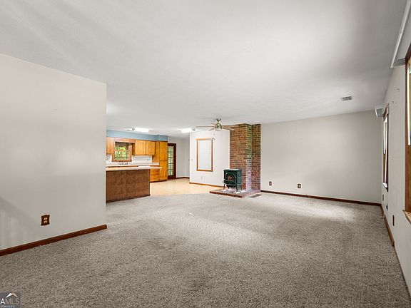 3rd image of 149 Mason Dr