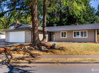 2124 SE 19th St, Renton, WA 98055