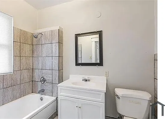 3 bed, 1100 sqft, $1,580 — Photo 3
