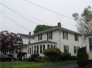 378 Auburn St, Cranston, RI 02910
