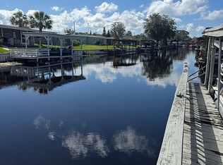 2417 Vindale Rd, Tavares, FL 32778