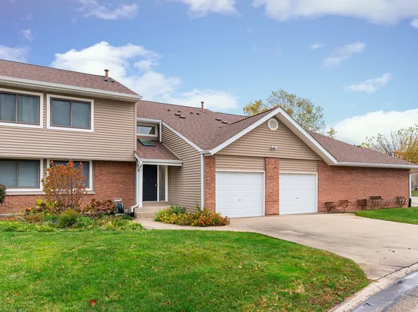 112 Morningside Ln W, Buffalo Grove, IL 60089