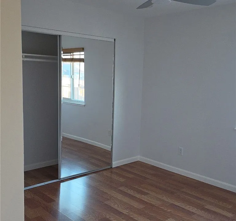 13576 La Mesa Dr