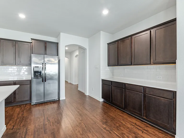 3609 Sabine Dr — Photo 8