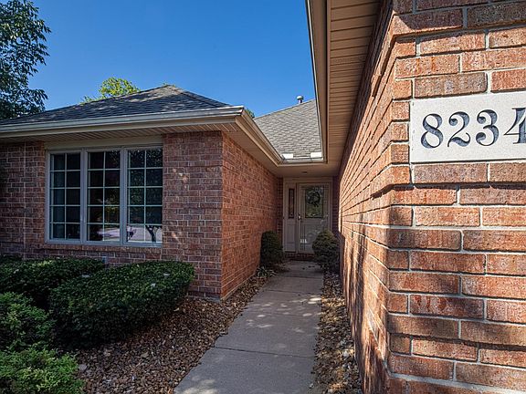 2nd image of 8234 Meadow Ln