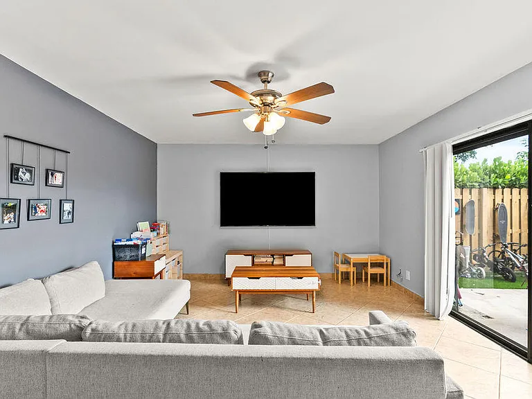 29 Lake Arbor Dr — Photo 7