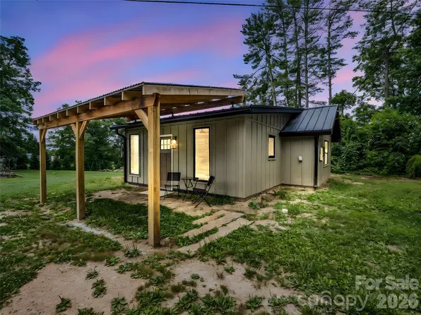 54 Old Lime Kiln Rd, Arden, NC 28704
