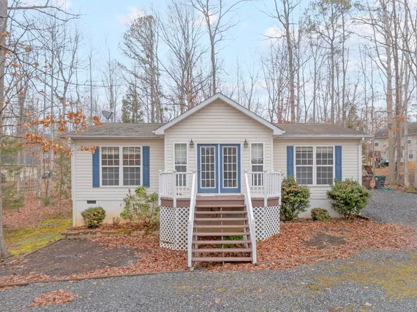 6 Pinehurst Rd, Palmyra, VA 22963