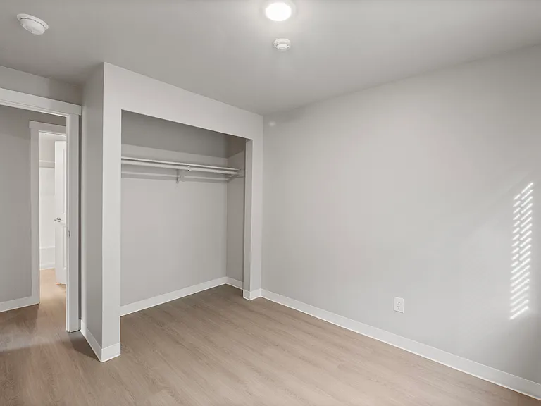 Chambers Crest Apartments — Photo 20