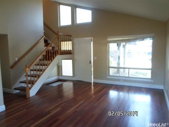 3rd image of 9567 Meadowgreen Cir