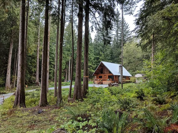 8896 Glacier Ct, Glacier, WA 98244