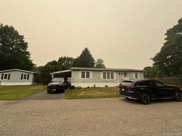 30B Witt Lane #30B, Aquebogue, NY 11931