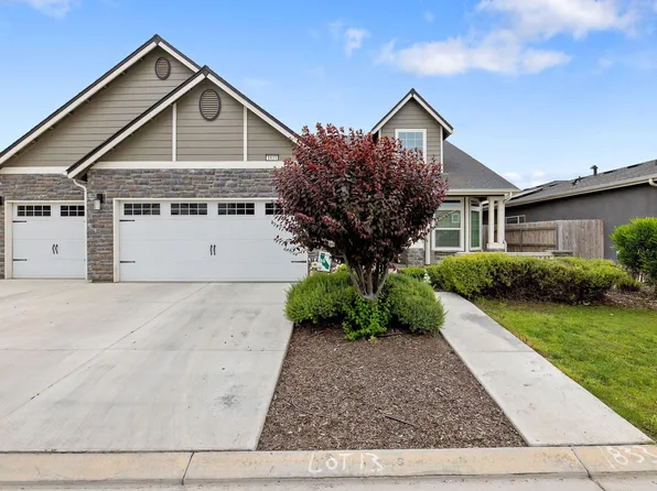 1833 Softwind Drive, Tulare, CA 93274