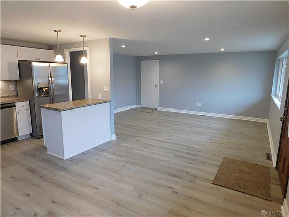 5th image of 1756 Hillwood Dr