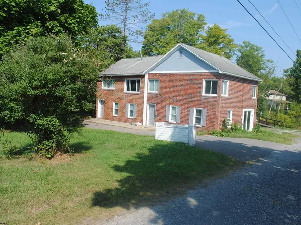 202 Heavner Ave, Elkins, WV 26241