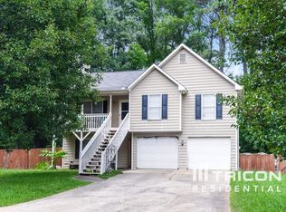 4672 Emerald Willow Dr, Acworth, GA 30101