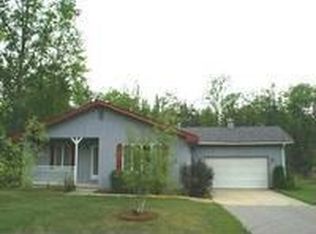 4594 Forest Trl, Indian River, MI 49749