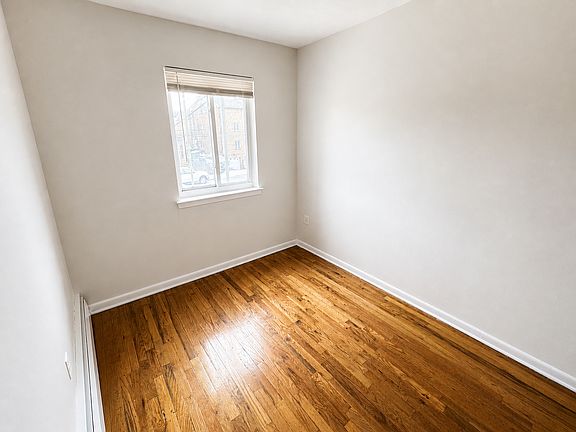 5th image of 7515 Caldwell Ave #2D