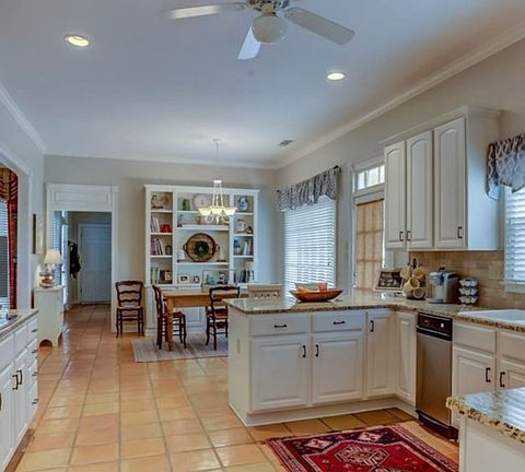 3rd image of 3229 Club Breeze Dr