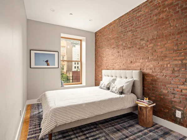 503 Clinton Avenue image 5 of 10