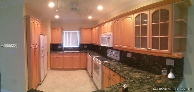 1st image of 2711 S Palm Aire Dr