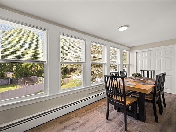 5th image of 1381 Cohannet St