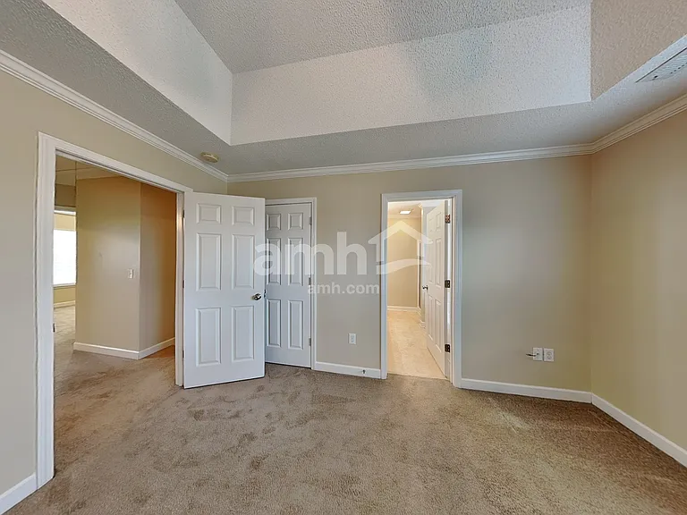 5935 Eastridge Ct — Photo 10