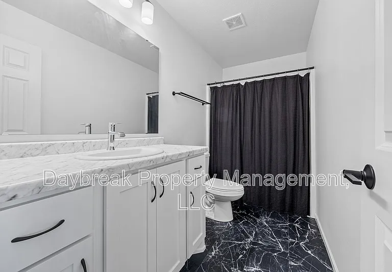 7909 Lost River Rd — Photo 27