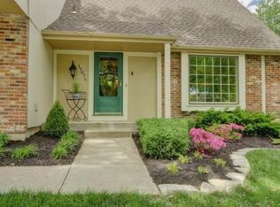 11674 Rosehill Rd, Overland Park, KS 66210