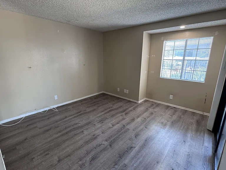 411 W Lambert Rd #421-4 — Photo 2