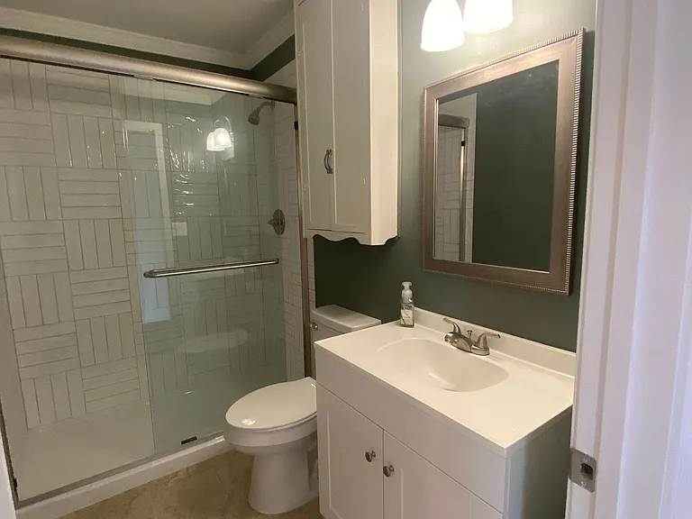 297 Macon Ave — Photo 12