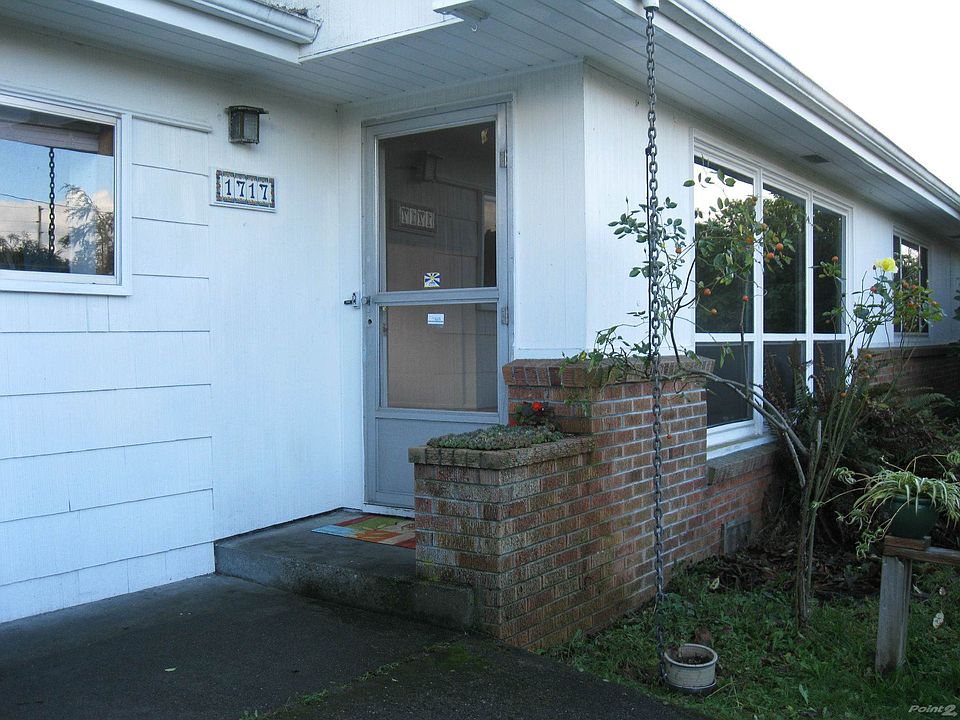 exterior entry