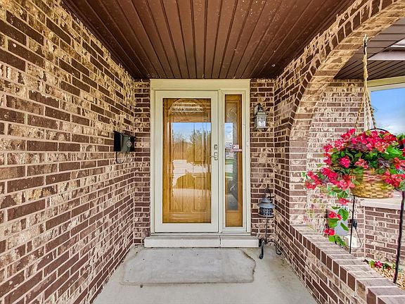 3rd image of 15321 Saint Andrews Dr