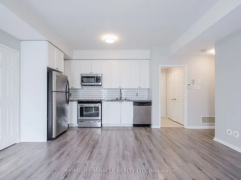 3056 Eglinton Ave W #62 — Photo 6