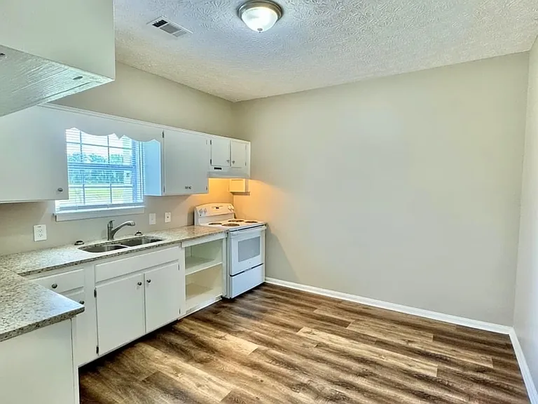 1514 Hogan Rd #MAIN — Photo 9