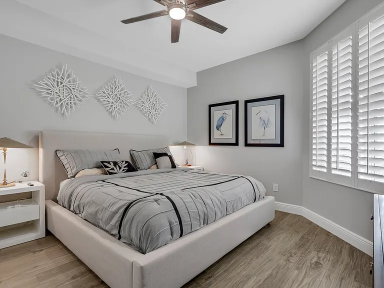 420 Cove Tower Dr #802 — Photo 25