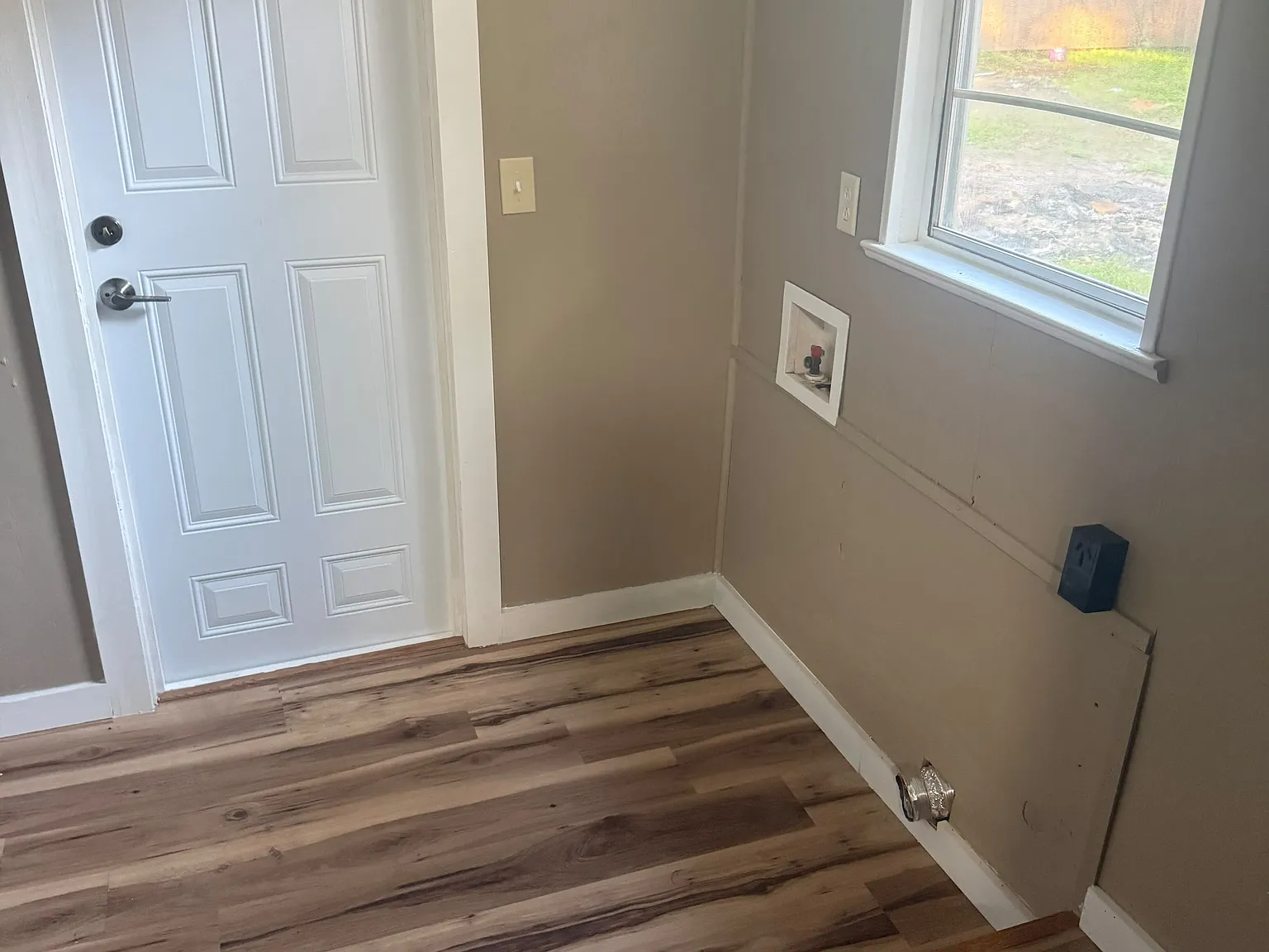 3 bed, 1180 sqft, $1,600 — Photo 2