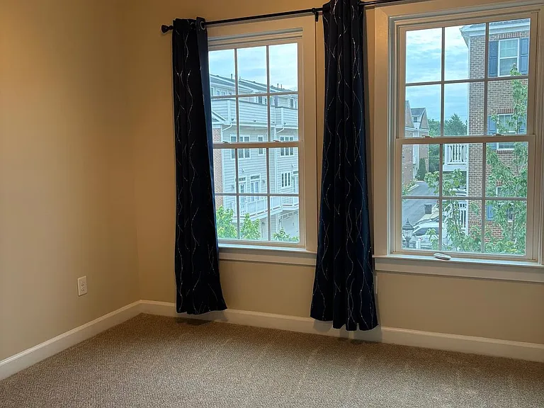 3184 Yeager Dr — Photo 5