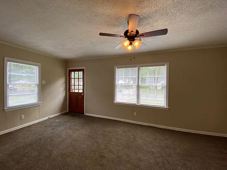 3482 Dunn Ave — Photo 3
