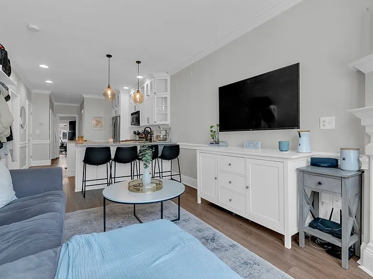 53 Woodward St #1 — Photo 3