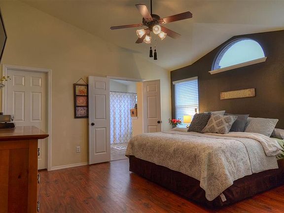 5th image of 6600 Tierra Dr